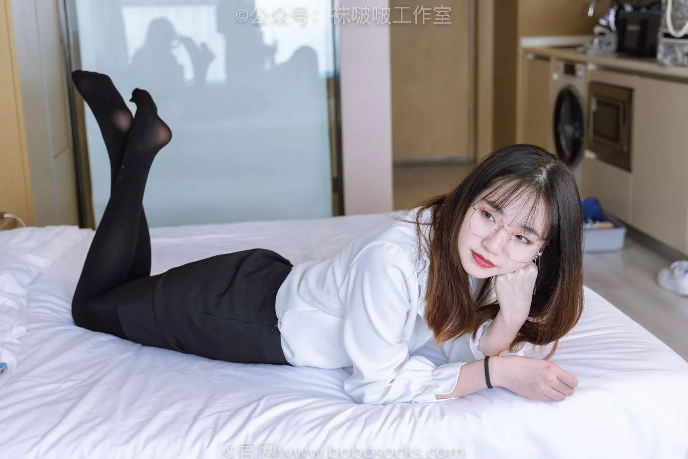 [BoBoSocks袜啵啵]NO.090 小甜豆-高跟鞋、厚黑丝 [140P]插图5